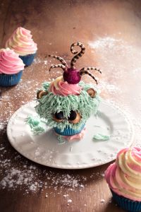 Little strange hairy cupcake - studio de creation - Qui a vole les tartes