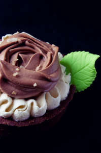 Tarte au chocolat à la fleur de sel de Guérande 
©Photographie et stylisme culinaire Qui a volé les tartes ?