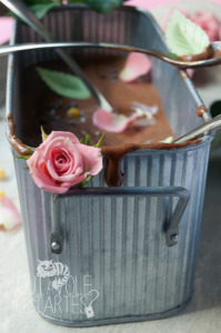 Mousse au chocolat Lindor en jardinière 
©Photographie et stylisme culinaire Qui a volé les tartes ?