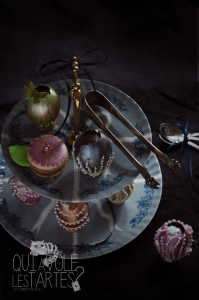Oeufs de Pâques peints à la main façon Fabergé 
©Photographie et stylisme culinaire Qui a volé les tartes ?