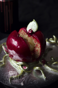 Pomme empoisonée de blanche-neige - Molly Cake aux pommes et chocolat blanc
©Photographie et stylisme culinaire Qui a volé les tartes ?