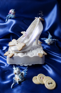 Gâteau Cendrillon - Cinderella cake ou La pantoufle de verre 
©Photographie et stylisme culinaire Qui a volé les tartes ?